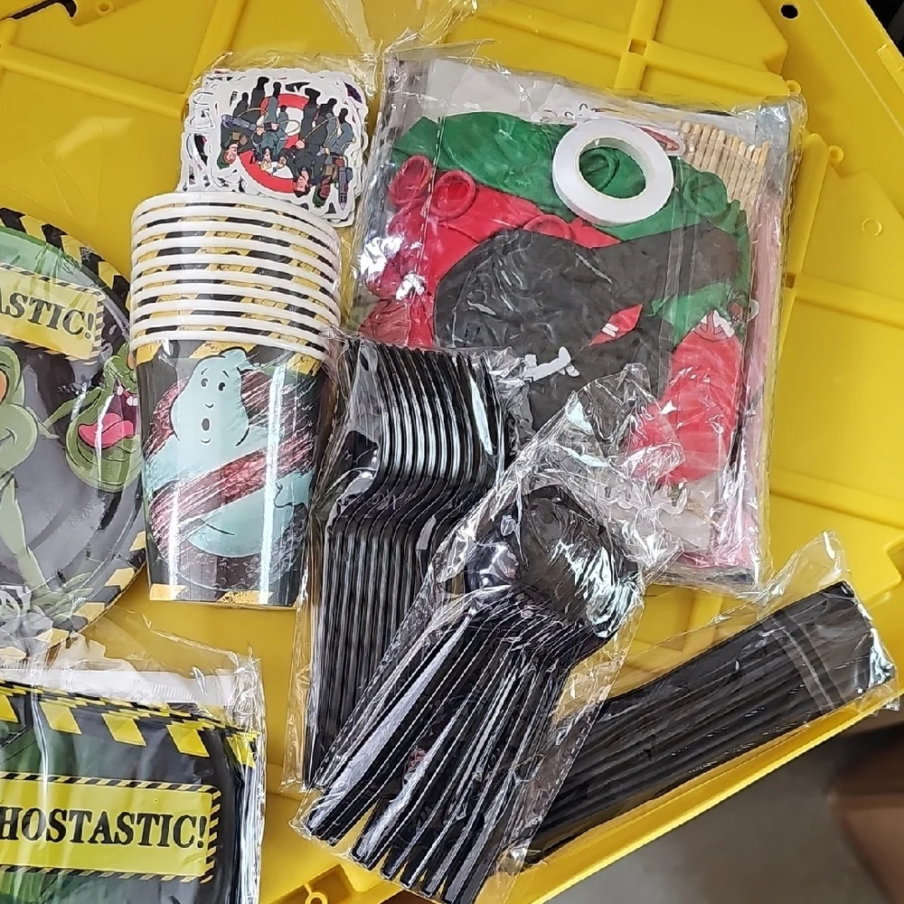 Ghostbusters Party Supplies Set - Black and Green